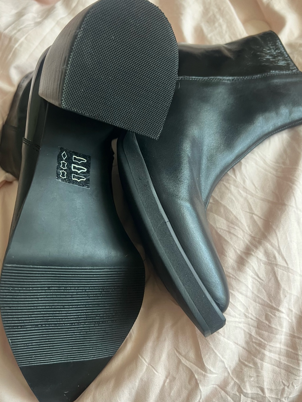 Women’s Nwot Rotunda Catalpa Boots In Black Eu38/Us 8 — image 4 of 4